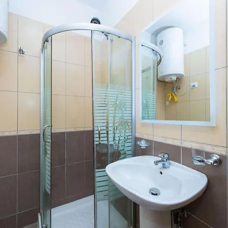Between Sea & Hills 2br Currila Escape