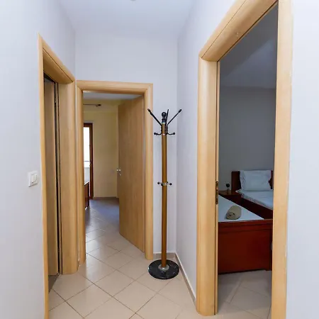Apartment Between Sea & Hills 2br Currila Escape *