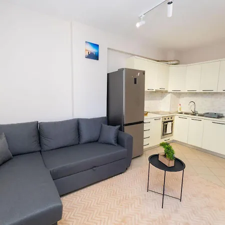Apartment Between Sea & Hills 2br Currila Escape