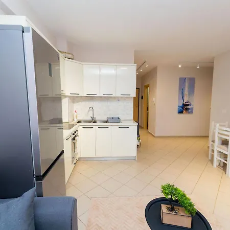 Apartment Between Sea & Hills 2br Currila Escape