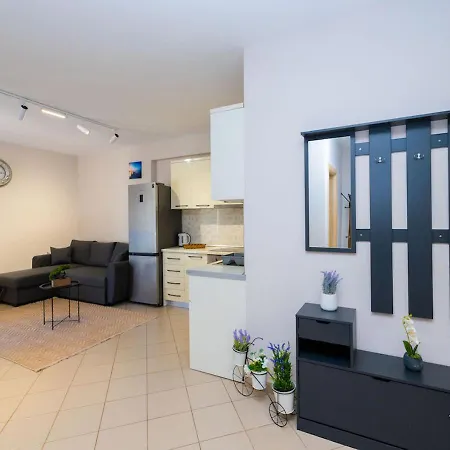 Between Sea & Hills 2br Currila Escape