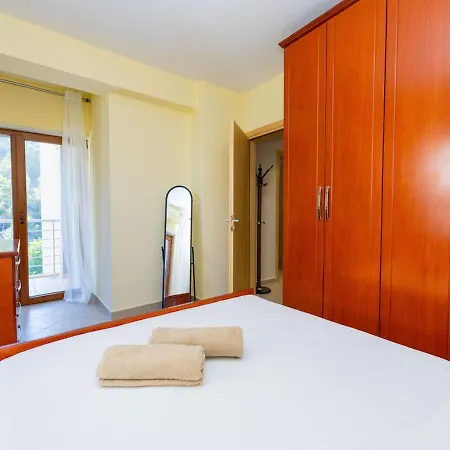 Apartment Between Sea & Hills 2br Currila Escape Durres